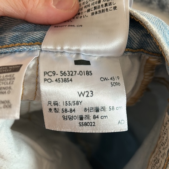 Levi’s 501 - Size 23 - Picture 3 of 4